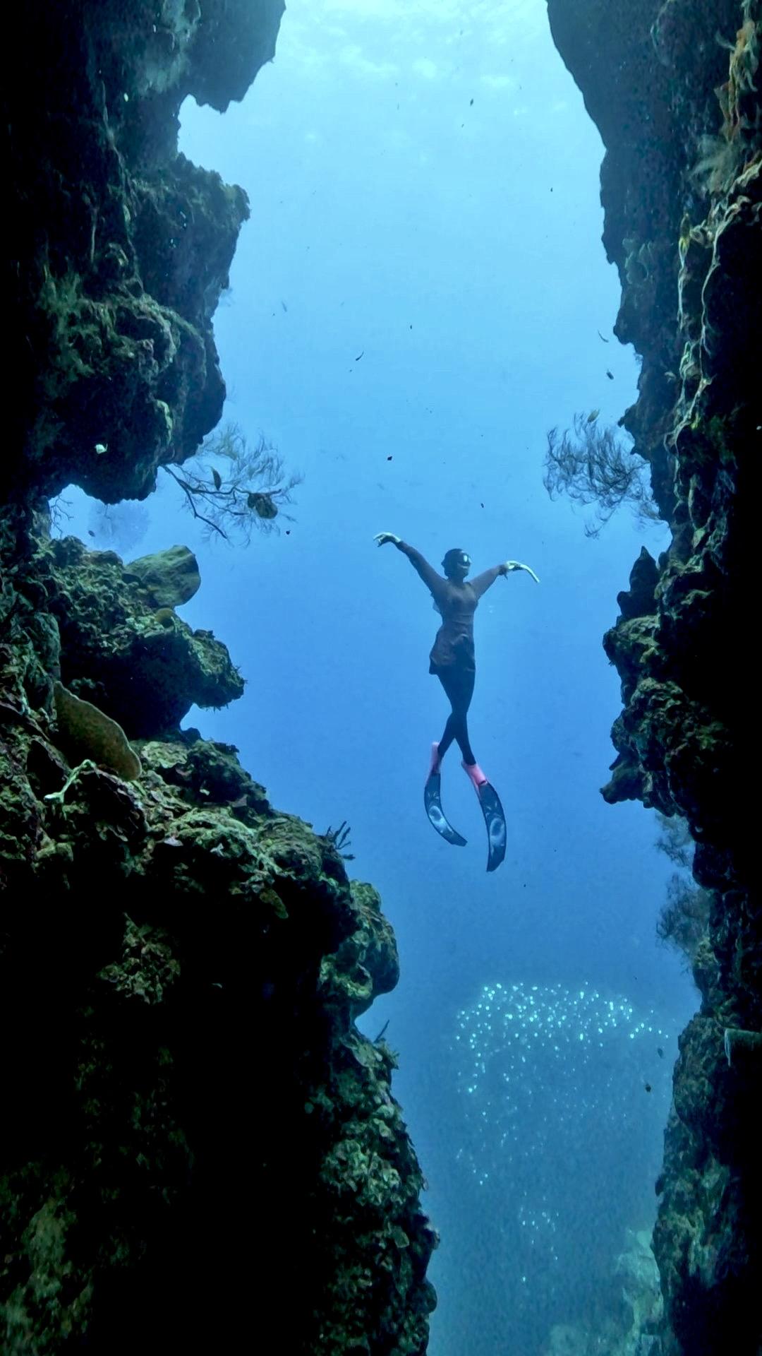 Nyayu diving